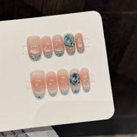 Faux ongles à presser pour femmes, nude bleu, carrés, pailletés, ombré, avec grand charme cristal aqua, pour un style luxueux turquoise