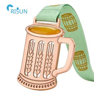 Mug à bière personnalisé pour <span class=keywords><strong>les</strong></span> <span class=keywords><strong>gagnants</strong></span>, avec ruban <span class=keywords><strong>de</strong></span> cou, médaille, récompense, trophée, médailles, mug à bière personnalisé - Product Image 3