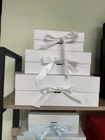 Boîte cadeau rectangulaire pliable à succès avec nœud découpé, emballage cadeau Saint-Valentin, à ouverture à clapet monobloc