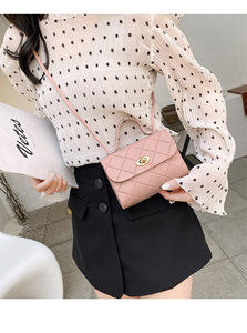 Nouveau <span class=keywords><strong>sac</strong></span> à bandoulière carré en PU <span class=keywords><strong>matelassé</strong></span> géométrique pour femme, collection Printemps/Été, avec fermoir rond - Product Image 5