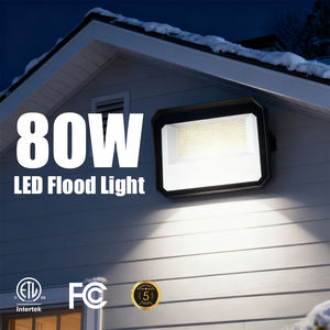 Reflector LED <span class=keywords><strong>de</strong></span> 80W con Lente <span class=keywords><strong>de</strong></span> Cristal Transparente, Fácil Instalación, Luz Blanca Cálida <span class=keywords><strong>de</strong></span> 10400LM para Porche, Balcón y Patio Trasero - Product Image 1