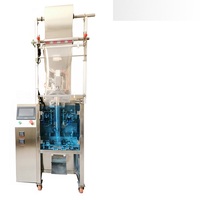 Par convoyeur Machine à emballer automatique de pesage de pépites de poulet frit en morceaux pour les boulettes d'aliments surgelés et non par balance combinée