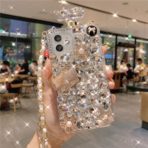<span class=keywords><strong>Coque</strong></span> de téléphone de luxe en cristal et diamant avec cordon pour <span class=keywords><strong>iPhone</strong></span> 17 Pro Max, compatible également avec <span class=keywords><strong>iPhone</strong></span> 16, 15, 14, <span class=keywords><strong>13</strong></span> Pro Max - Product Image 6