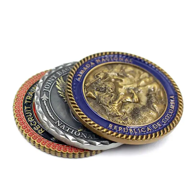 Personalizzato 3D metallo vuoto collezionisti moneta commemorativa da collezione oro canadese due dollari bussola Spinning ottone sfida moneta