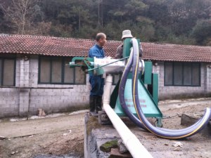 Nhà cung cấp Trung Quốc phân bò Máy sấy gia cầm Phân máy khử nước - Product Image 4