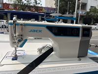 Machine à coudre automatique JACK A4c neuve et robuste pour vêtements de qualité
