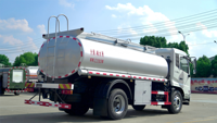 Camión Dongfeng 4x2 para Transporte de Líquidos Industriales No Peligrosos, Capacidad <5000L, Acero al Carbono, 150-250HP, 200m3/h