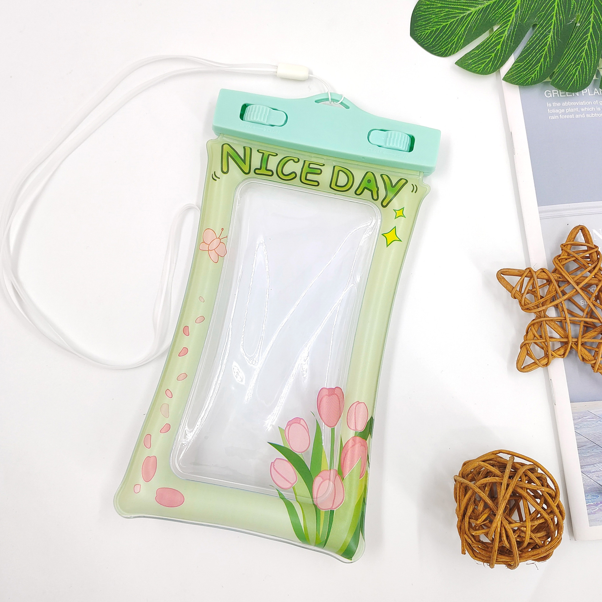 ดอกไม้สีเขียว