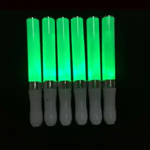 2023 Hot 15 cambios de colores Light Up Sticks Penlights Logotipo personalizado Glow Led Flashing Stick para fiesta y concierto