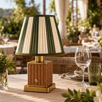 Lampe de table en rotin tressé simple, rechargeable DC, 3 CCT, ampoule E14 remplaçable, sans fil, à intensité tactile, pour la décoration intérieure et les hôtels