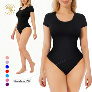 Vente en gros, Personnalisé en usine, Body gainant sculptant pour <span class=keywords><strong>femme</strong></span> à manches courtes, sans couture, avec fermeture à pression et effet ventre plat - Product Image 1