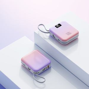 Batterie externe portable haute capacité 10000 mAh avec logo personnalisé, charge rapide PD22.5W, câble intégré et écran LED pour extérieur - Product Image 5