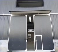 Puerta Corredera Industrial de Material Compuesto de Plástico y Acero, Moderna y Duradera, Apertura Lateral Eléctrica, Resistente al Viento, Insonorizada 60dBA, Personalizable