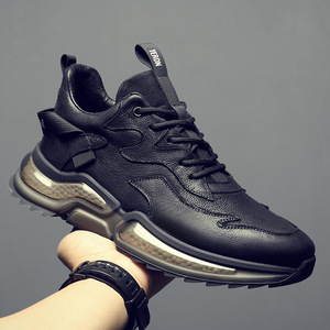 Zapatos de <span class=keywords><strong>hombre</strong></span> 2026: Nuevos zapatos casuales de cuero suave y versátiles para otoño, zapatos de moda, zapatos deportivos de cuero de moda que aumentan la altura - Product Image 1