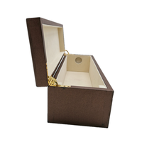 Boîte à vin rectangulaire rigide en papier d'art enveloppé de bois, avec logo personnalisé en feuille d'argent, fabrication artisanale, écologique et luxueuse, avec mousse EVA