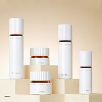 Ensemble cosmétique personnalisé avec des flacons en verre de 40 ml, 100 ml, 120 ml pour l'emballage séparé de l'eau d'essence et de la lotion