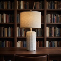 Lampe de table en céramique créative minimaliste pour la décoration de la chambre d'hôtel, lampe de chevet avec abat-jour en lin