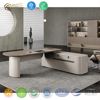 Bureau de direction moderne de luxe en forme de L avec chargeur sans fil et serrure à code mécanique, table de bureau exécutive écologique E0