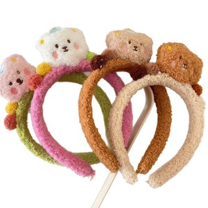 Diadema de peluche con diseño de oso para lavarse la cara, suave, cómoda y antideslizante para mujer - Product Image 4