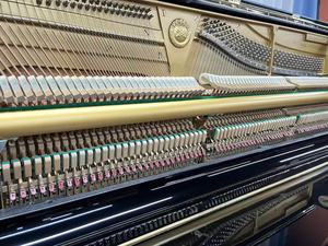 Piano Vertical Yamaha <span class=keywords><strong>YUS</strong></span> Original Japonés Reacondicionado, con Refuerzo Cruzado, Altura 121cm - Product Image 6