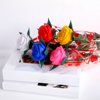 Rose artificielle lumineuse LED colorée créative, cadeau réutilisable pour les fêtes de Noël, la Saint-Valentin, les mariages, le Nouvel An