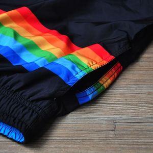 Shorts de bain décontractés pour hommes, motif arc-en-ciel, en tissu non tissé, séchage rapide, pour la course et la gym - Product Image 4