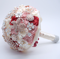 Bouquet de mariée artisanal de luxe en soie et satin, orné de perles et de cristaux, avec roses, pour mariage, remise de diplôme, Pâques, pour mariée et demoiselles d'honneur