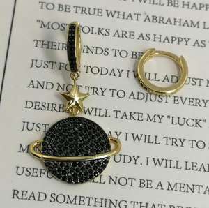 Boucles d'oreilles Daidan Boucles d'oreilles argentées en zircon fin <span class=keywords><strong>dépareillées</strong></span> deux tons Cactus Plant Design - Product Image 3