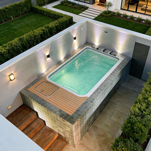 Grande piscine hors sol avec plateforme en bois et système de filtration préinstallé pour une installation facile - Product Image 3