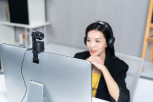 OBSBOT minuscule directeur automatique caméra AI 4K <span class=keywords><strong>vidéo</strong></span> Webcam Ai suivi prise de vue 1080P/30fps 4K caméra pour flux en direct étude en ligne - Product Image 3