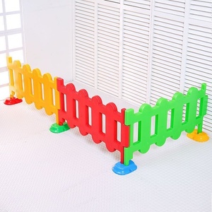 Paneles de Cercado de Plástico, Valla de Juego Suave, Puerta Colorida para Juegos Infantiles en Interiores y Exteriores, Cercas de Aislamiento - Product Image 2