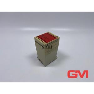 ALIMENTATION ÉLECTRIQUE ORIGINALE STR 300/1 00432 SITUÉE LÉGÈREMENT EN BAS DE LA PLATTEFORME. - Product Image 1