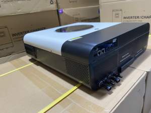 Convertisseur de courant sinusoïdal pur <span class=keywords><strong>Axpert</strong></span> <span class=keywords><strong>MAX</strong></span> II-8000 Voltronic <span class=keywords><strong>8KW</strong></span> avec contrôleur de charge solaire MPPT 150A 48V 230V compatible réseau monophasé - Product Image 3