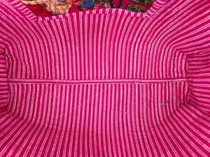 Bolso Tote de Algodón Acolchado con Estampado de Bloques Inspirado en la Herencia, Elegante Bolso de Hombro para Viajes y Compras - Product Image 6