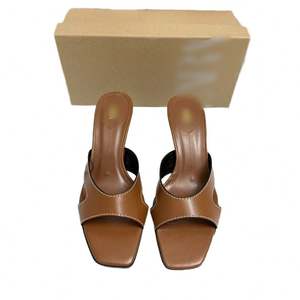 Chaussures de mariage personnalisées pour femmes, cuir blanc, talons aiguilles 10/12 cm, talons de mariée avec cristaux - Product Image 4