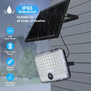 Nouveau projecteur solaire LED extérieur à lentille PC avec télécommande, capacité de la <span class=keywords><strong>batterie</strong></span> 100W 200W 300W 400W - Product Image 3