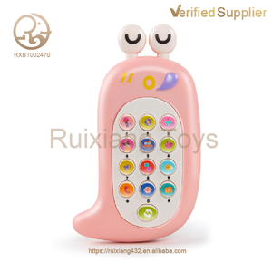 Vente en gros de jouets d'apprentissage précoce Montessori pour enfants, étui en silicone pour téléphone portable électrique avec dessin animé musical, téléphone portable pour enfants - Product Image 2