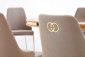 Juego de 1 mesa y 6 sillas de diseño moderno para comedor Aspecto elegante para villas Modelo más nuevo - Product Image 5