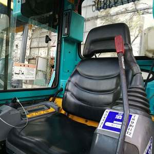 Miniexcavadora usada Kubota U35S, miniexcavadora usada de 3,5 toneladas, miniexcavadora original sobre orugas en Japón - Product Image 4