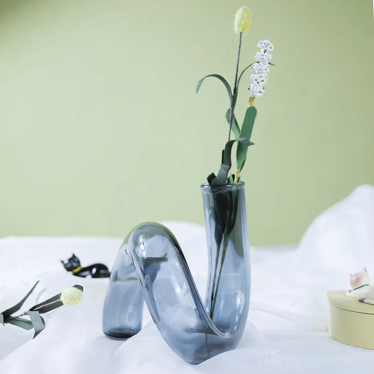 Пользовательский домашний Декор Ретро стеклянная ваза для цветов классические европейские изогнутые трубки цветные стеклянные вазы