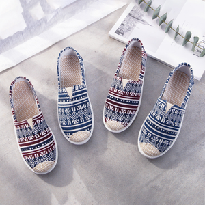 ขายตรงจากโรงงาน รองเท้าผ้าใบลำลองผู้หญิงรุ่นใหม่ล่าสุด ใส่ได้ทั้งฤดูใบไม้ผลิและฤดูร้อน เข้าได้กับทุกชุด สวมใส่ง่ายและมีสไตล์ - Product Image 5