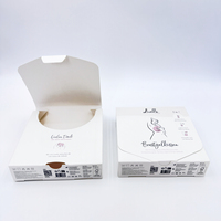 Boîte d'emballage personnalisée pour soins de maternité, certifiée écologique et recyclable |   Boîte en carton blanc ivoire avec insert découpé