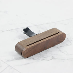 Diffuseur de parfum de bois de luxe anti-fuite pour voiture 10Ml Bullet Silent Perfume Essential Oil Diffuser Machine Car Holder - Product Image 1