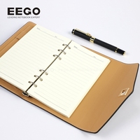 Ensemble cadeau d'affaires de luxe personnalisé en cuir PU exquis, stylo, carnet, thermos pour les clients d'entreprise