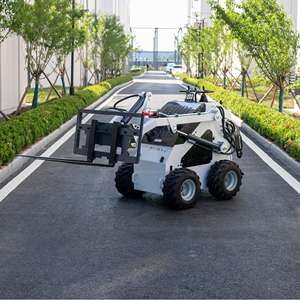 Mini accessoires de machines de construction de chargeur de boeuf de dérapage Attachement de chariots élévateurs de largeur de 790mm - Product Image 2