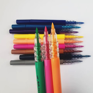 Multi-Color Acrylic Marker <b>Set</b> with Portable Plastic Storage Case Water Based Smooth Ink Art Markers for School Children - Product Image 1