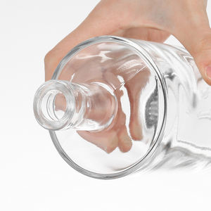 Fabriqué en Chine, bouteille en verre de 500 ml/750 ml, vodka, vin, whisky, rhum, tequila, bouteille en verre transparente givrée avec couvercle - Product Image 5