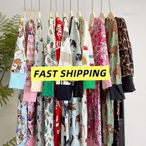 Set di <span class=keywords><strong>abbigliamento</strong></span> per bambini in tessuto di bambù a maniche corte e pantaloni 2 pezzi con stampa a cuore di san valentino - Product Image 3