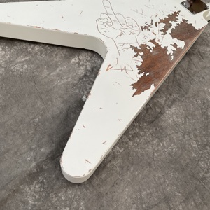 กีตาร์ไฟฟ้า <span class=keywords><strong>Flying</strong></span> <span class=keywords><strong>V</strong></span> สีขาวรุ่นใหม่ล่าสุด คัสตอม HH Pickup 6 สาย ตัวบอดี้ไม้มะฮอกกานีเมเปิล  ฟิงเกอร์บอร์ดไม้โรสวูด - Product Image 6