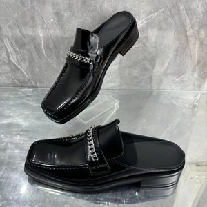 Mules de Cuero Charol Negro con Cadena para Hombre, Sin Talón, Estilo Casual y de Moda, Novedad 2026 - Product Image 2